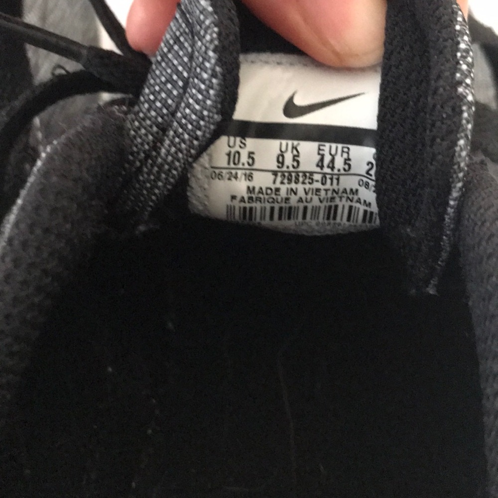 Nike SB Clutch Sneakers - Picture 7 of 8
